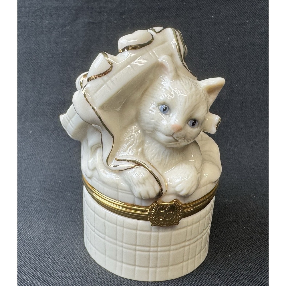 Lenox Treasures The Inquistive Kitten Trinket Box W/ Charm & COA MINT Condition